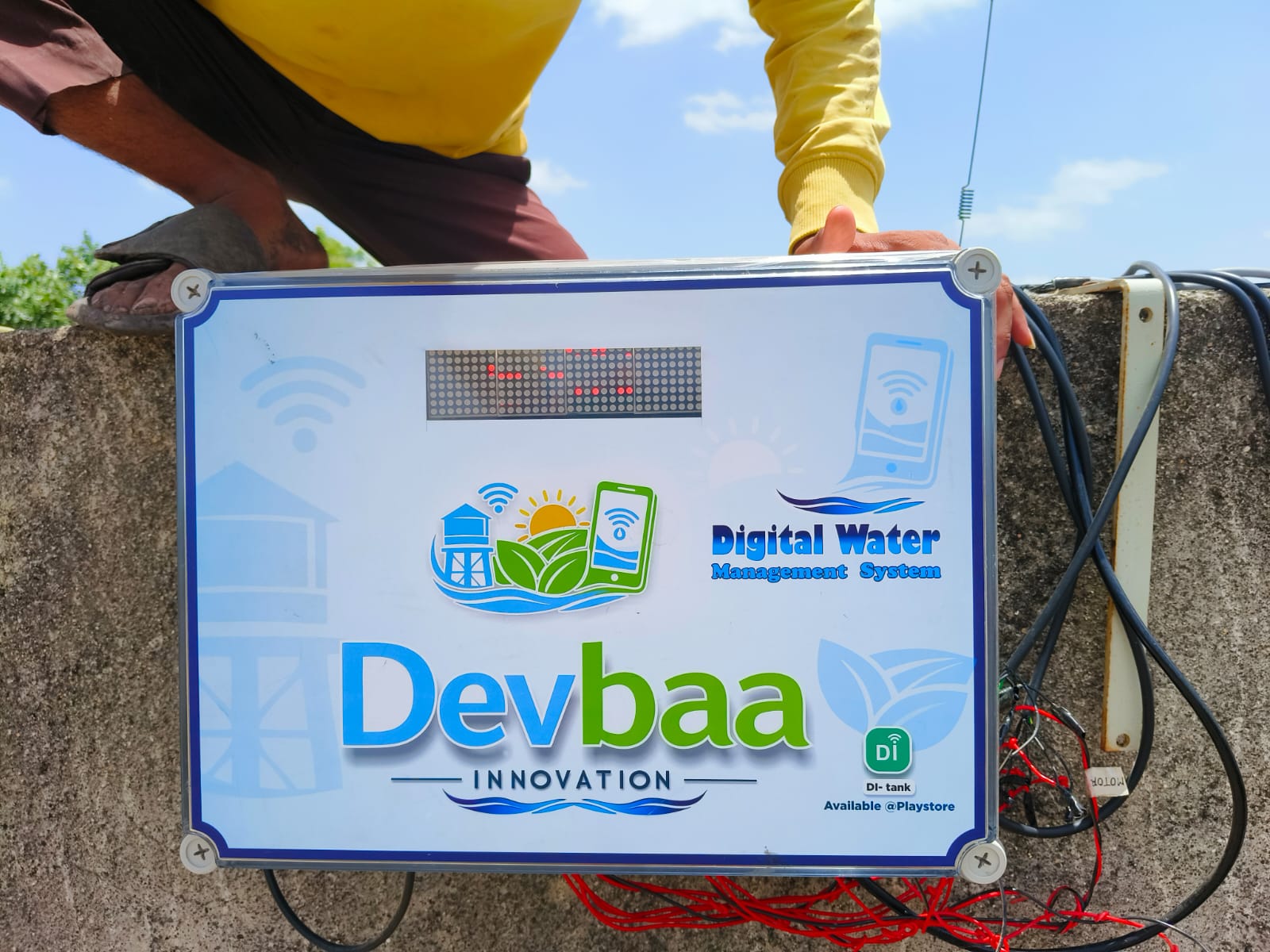 Di-Tank digital water management system installed on a water tank
